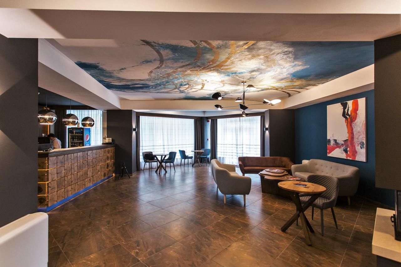 Panorama Boutique Hotel Sfântu-Gheorghe Exteriör bild