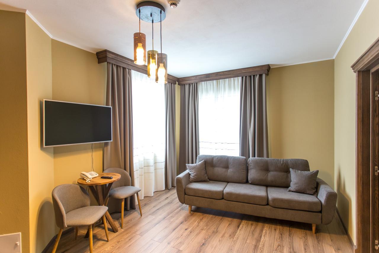 Panorama Boutique Hotel Sfântu-Gheorghe Exteriör bild