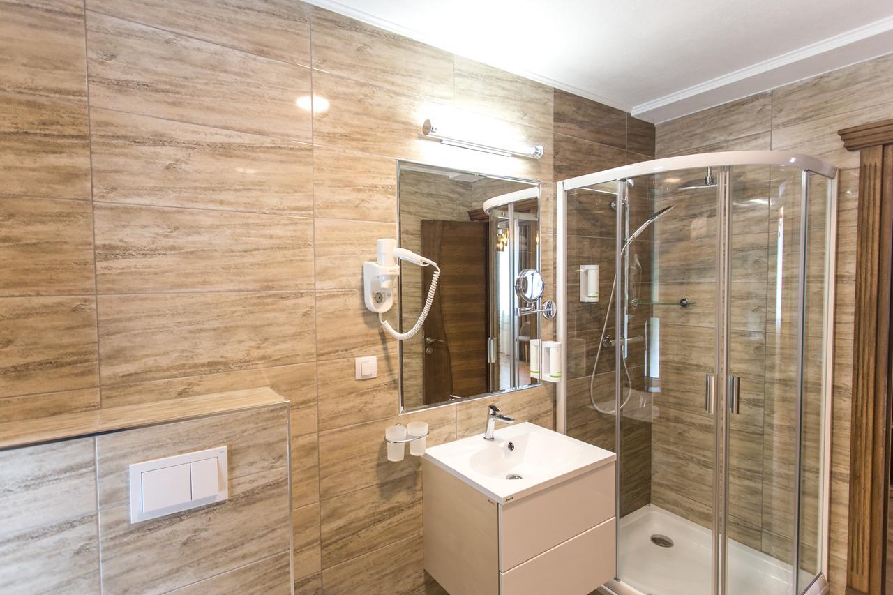 Panorama Boutique Hotel Sfântu-Gheorghe Exteriör bild