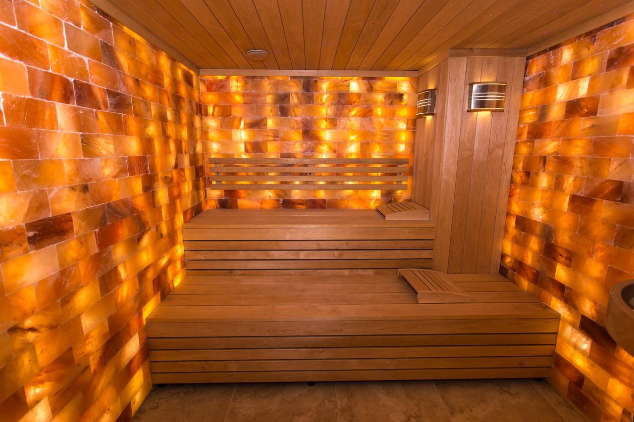 Panorama Boutique Hotel Sfântu-Gheorghe Exteriör bild