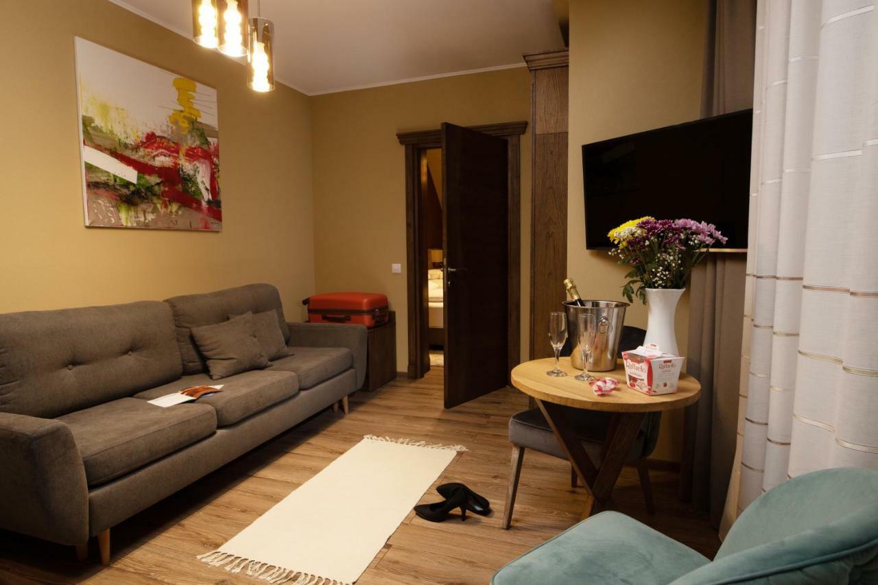 Panorama Boutique Hotel Sfântu-Gheorghe Exteriör bild